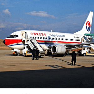 和田航空运输航空快运业稳步发展的原因是什么？